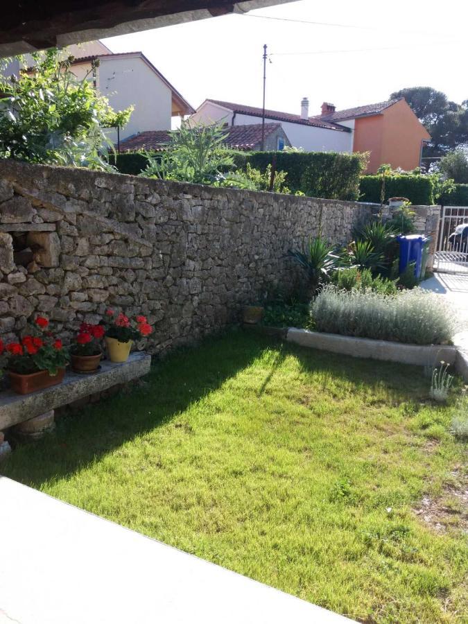 House Mergi Pomer Extérieur photo