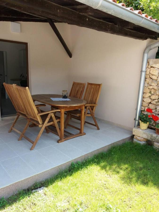 House Mergi Pomer Extérieur photo